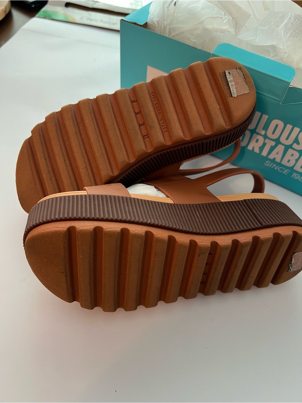 Reef Water Vista High Brown Dual-Strap Platform Sandals - Picture 6 of 10